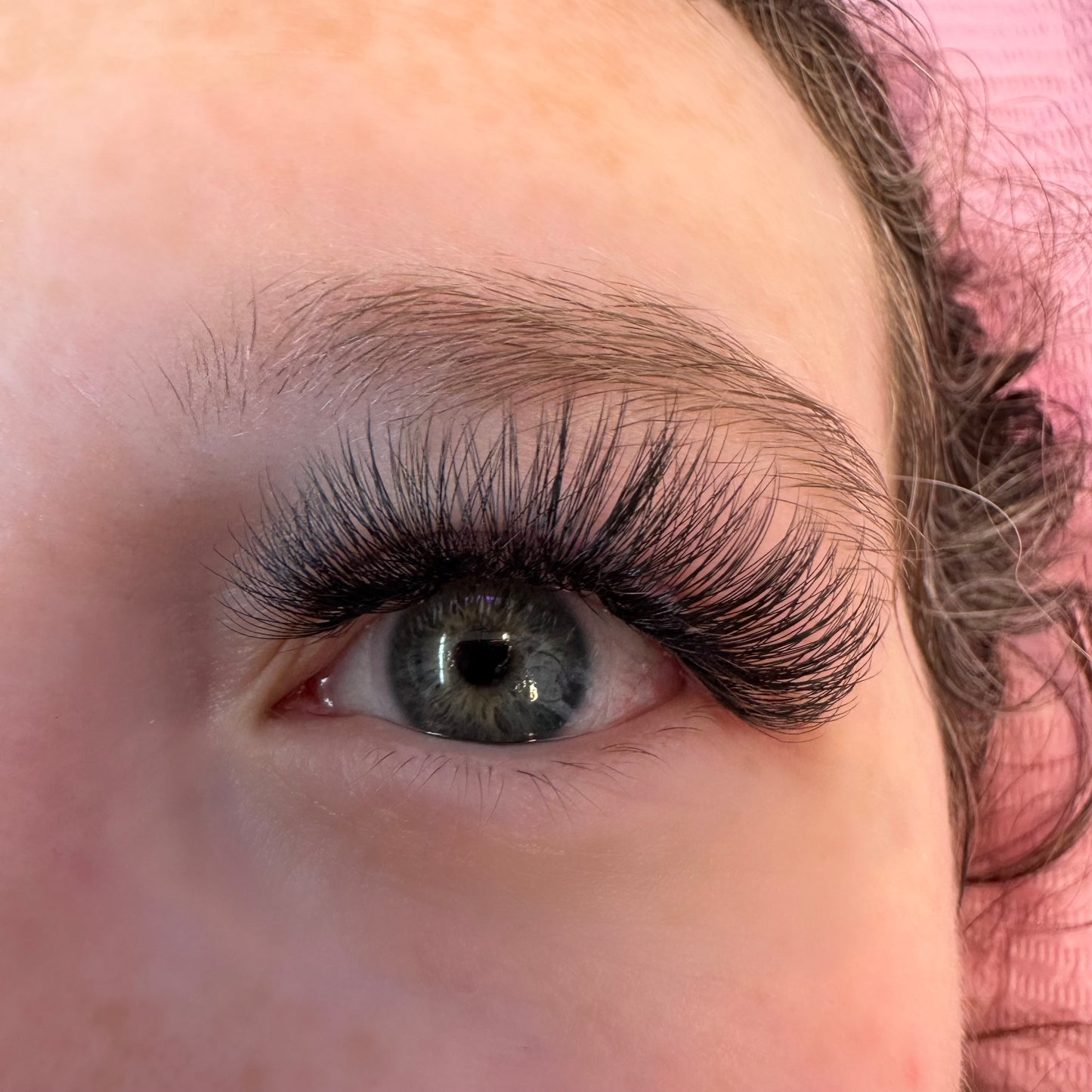 0.07 Volume Lashes