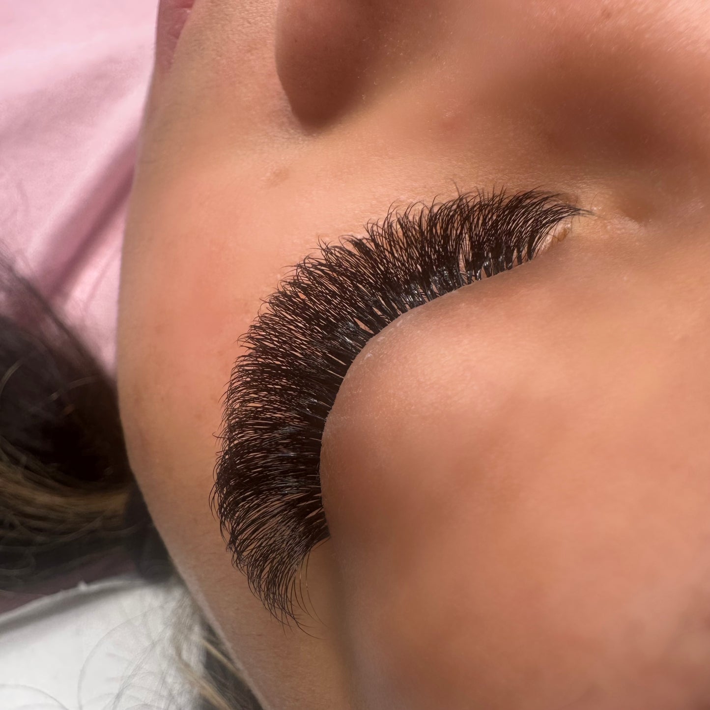 0.07 Volume Lashes